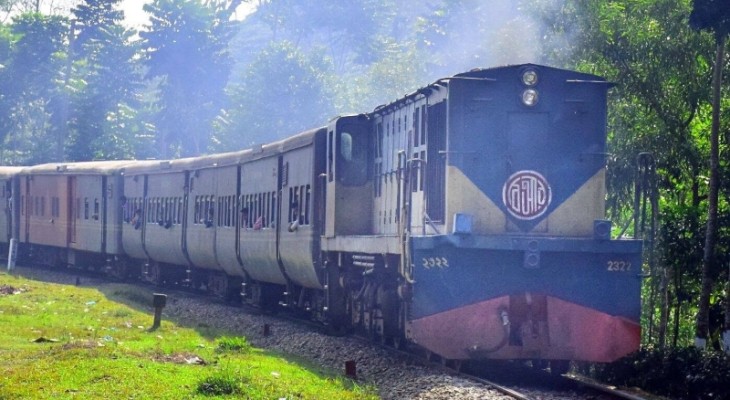 কোথায় হারালো আমাদের সুরমা মেইল?